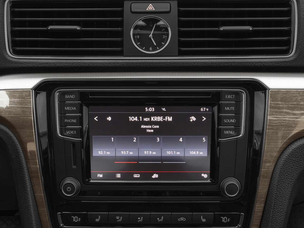 2017 Volkswagen Passat 1.8T SE w/Technology