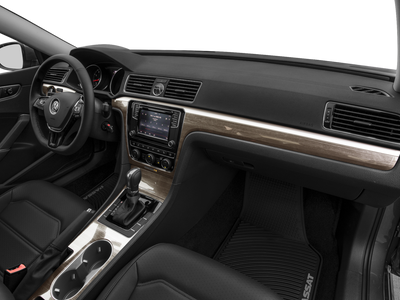 2017 Volkswagen Passat 1.8T SE w/Technology