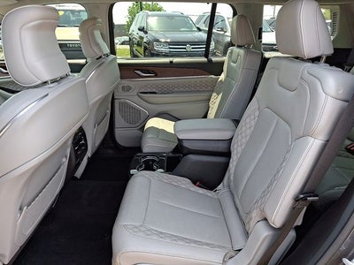 2023 Jeep Grand Cherokee L Summit