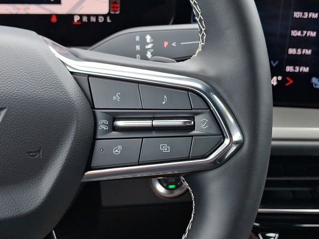2024 Chevrolet Traverse LS