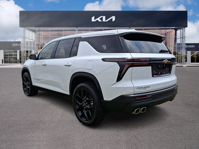 2024 Chevrolet Traverse LS