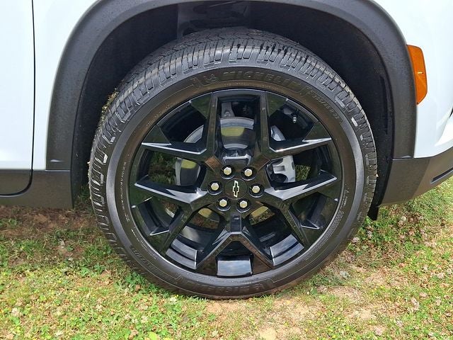 2024 Chevrolet Traverse LS