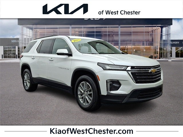 2023 Chevrolet Traverse LT Leather