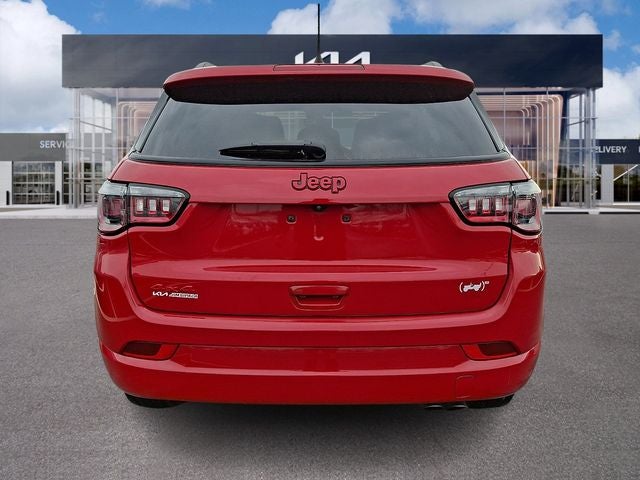 2022 Jeep Compass Limited RED