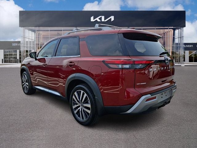 2022 Nissan Pathfinder Platinum
