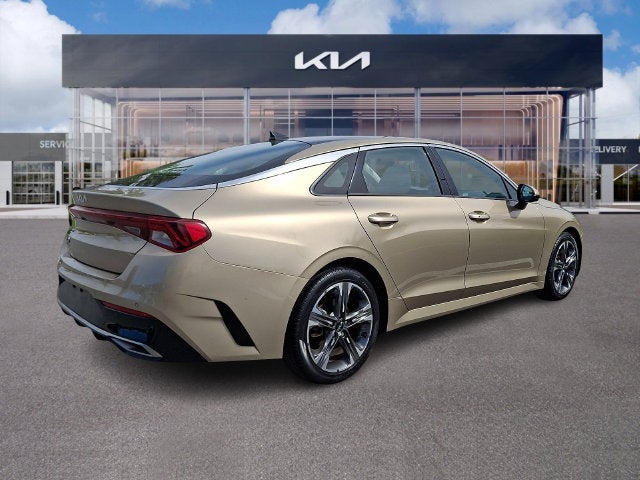 2022 Kia K5 EX