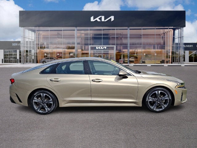 2022 Kia K5 EX