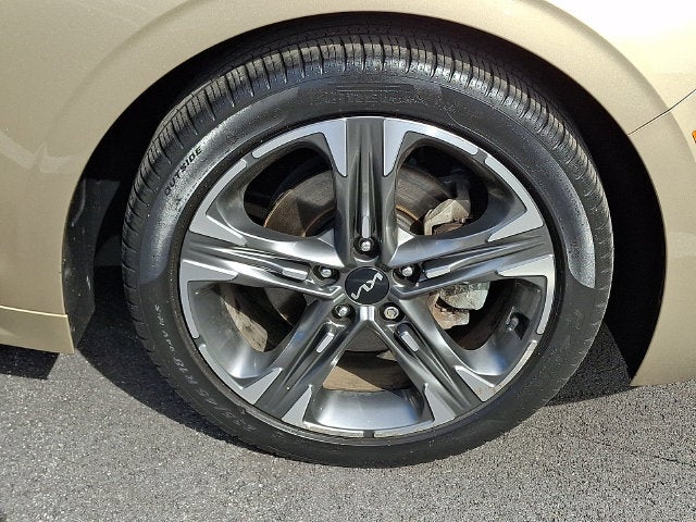 2022 Kia K5 EX