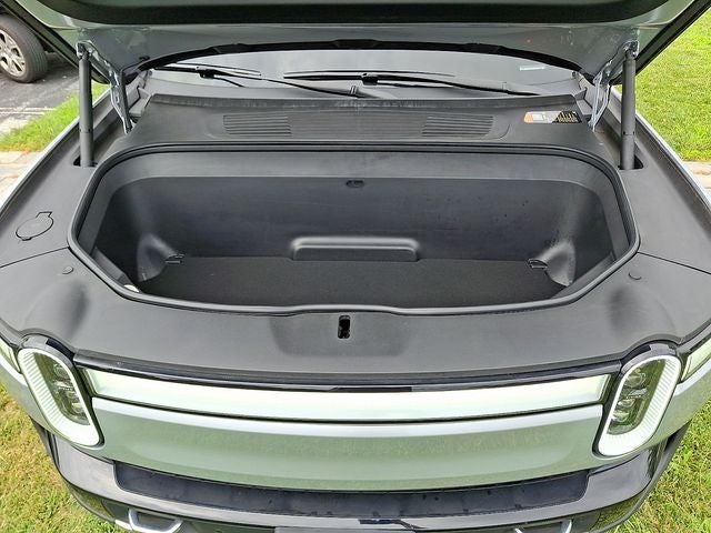 2023 Rivian R1T Adventure