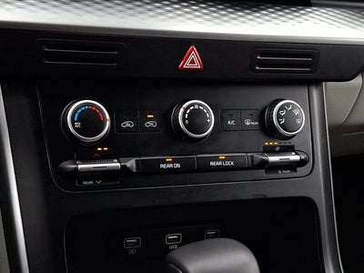 2023 Kia Carnival LX Seat Package