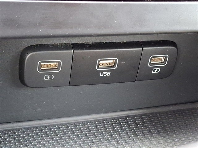 2024 Kia Carnival LX Seat Package