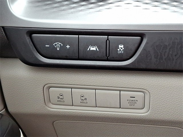 2024 Kia Carnival LX Seat Package