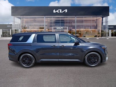 2025 Kia Carnival LXS