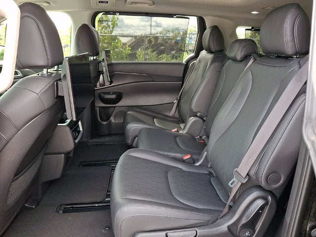 2025 Kia Carnival SX