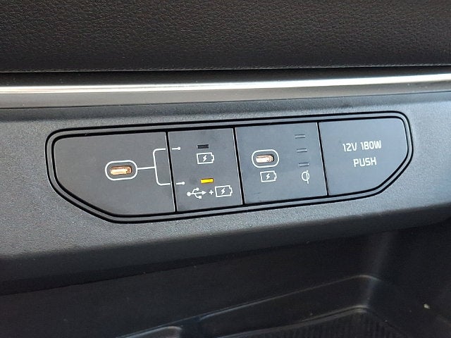 2025 Kia Carnival SX