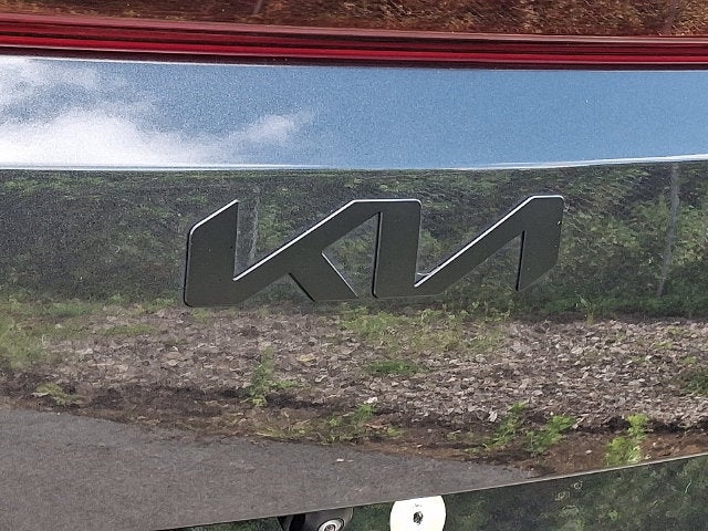 2025 Kia Carnival SX