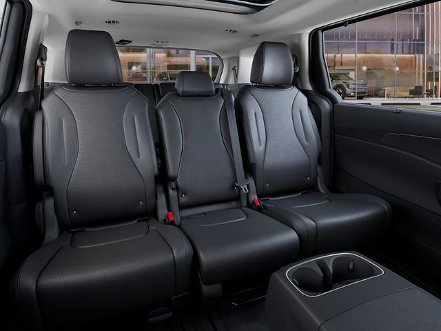 2027 Kia Carnival Hybrid Base