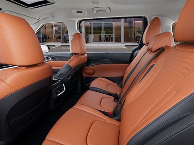 2026 Kia Carnival Hybrid Base