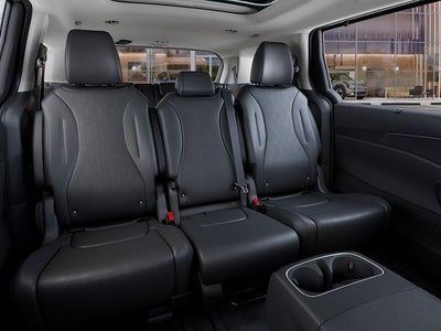 2027 Kia Carnival Hybrid Base