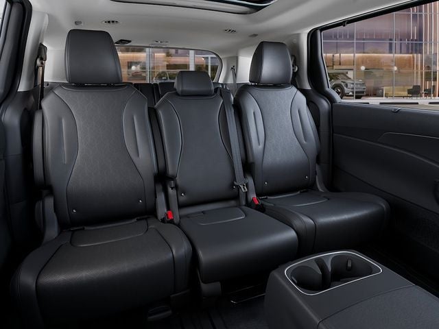 2027 Kia Carnival Hybrid Base