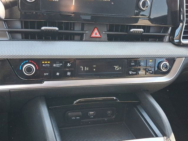 2025 Kia Sportage Hybrid LX