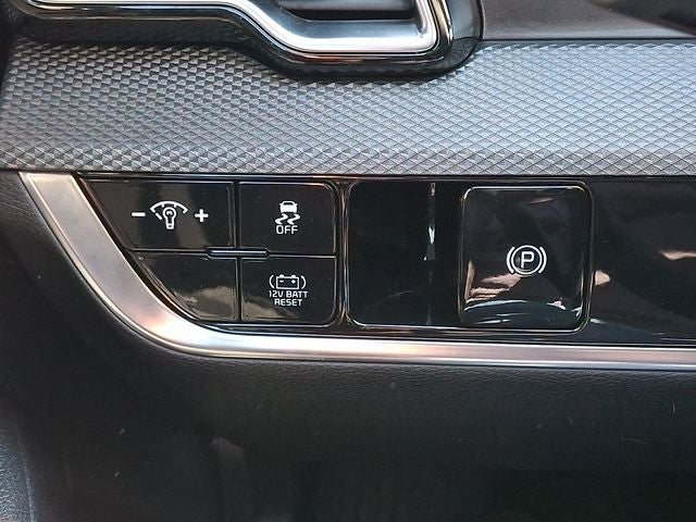 2025 Kia Sportage Hybrid LX