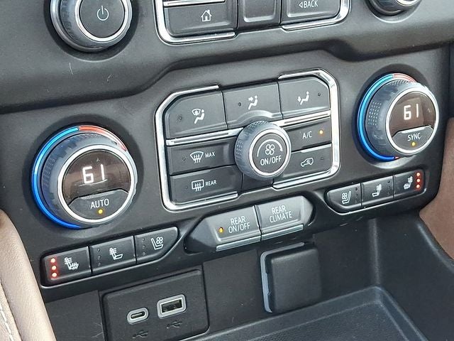 2022 Chevrolet Suburban High Country