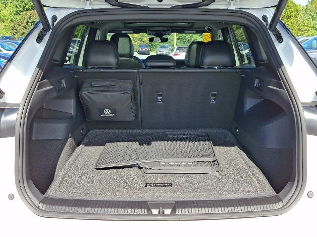 2025 Volkswagen Tiguan 2.0T SE R-Line Black