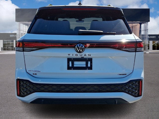 2025 Volkswagen Tiguan 2.0T SE R-Line Black