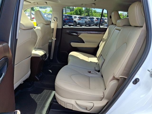 2022 Toyota Highlander Limited
