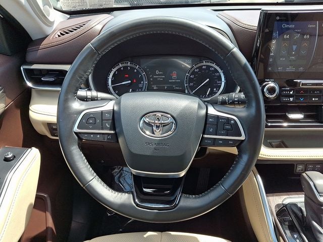 2022 Toyota Highlander Limited