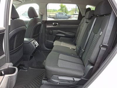 2025 Kia Sorento LX
