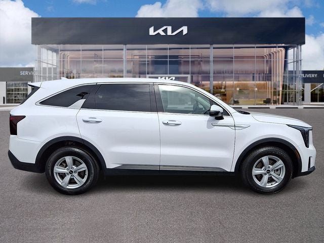 2025 Kia Sorento LX