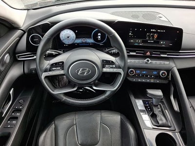 2022 Hyundai Elantra Limited
