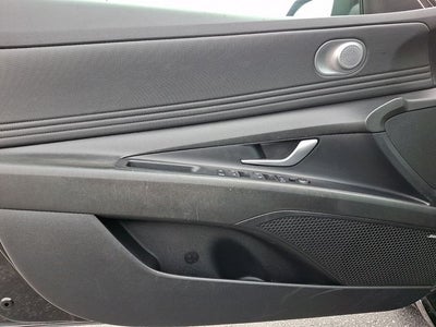 2022 Hyundai Elantra Limited