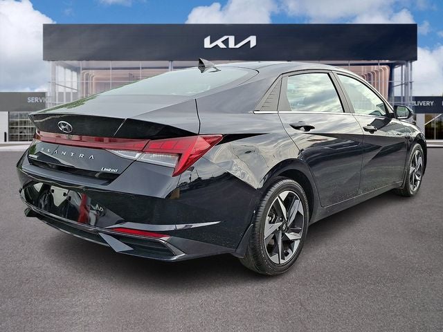 2022 Hyundai Elantra Limited
