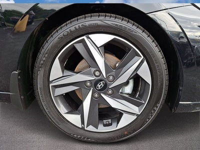 2022 Hyundai Elantra Limited