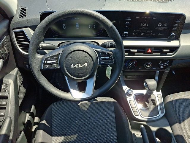 2025 Kia Seltos LX