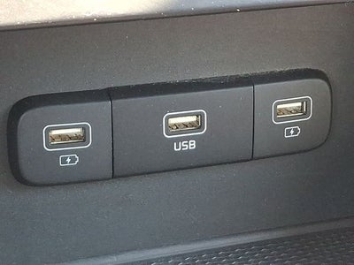 2024 Kia Carnival LX Seat Package