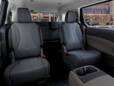 2027 Kia Carnival Base