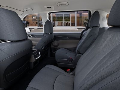 2027 Kia Carnival Base