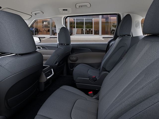 2027 Kia Carnival Base