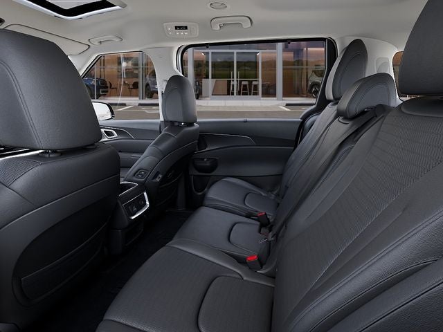 2026 Kia Carnival Hybrid Base