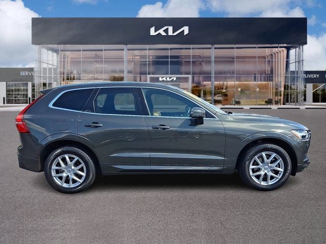 2020 Volvo XC60 T5 Momentum
